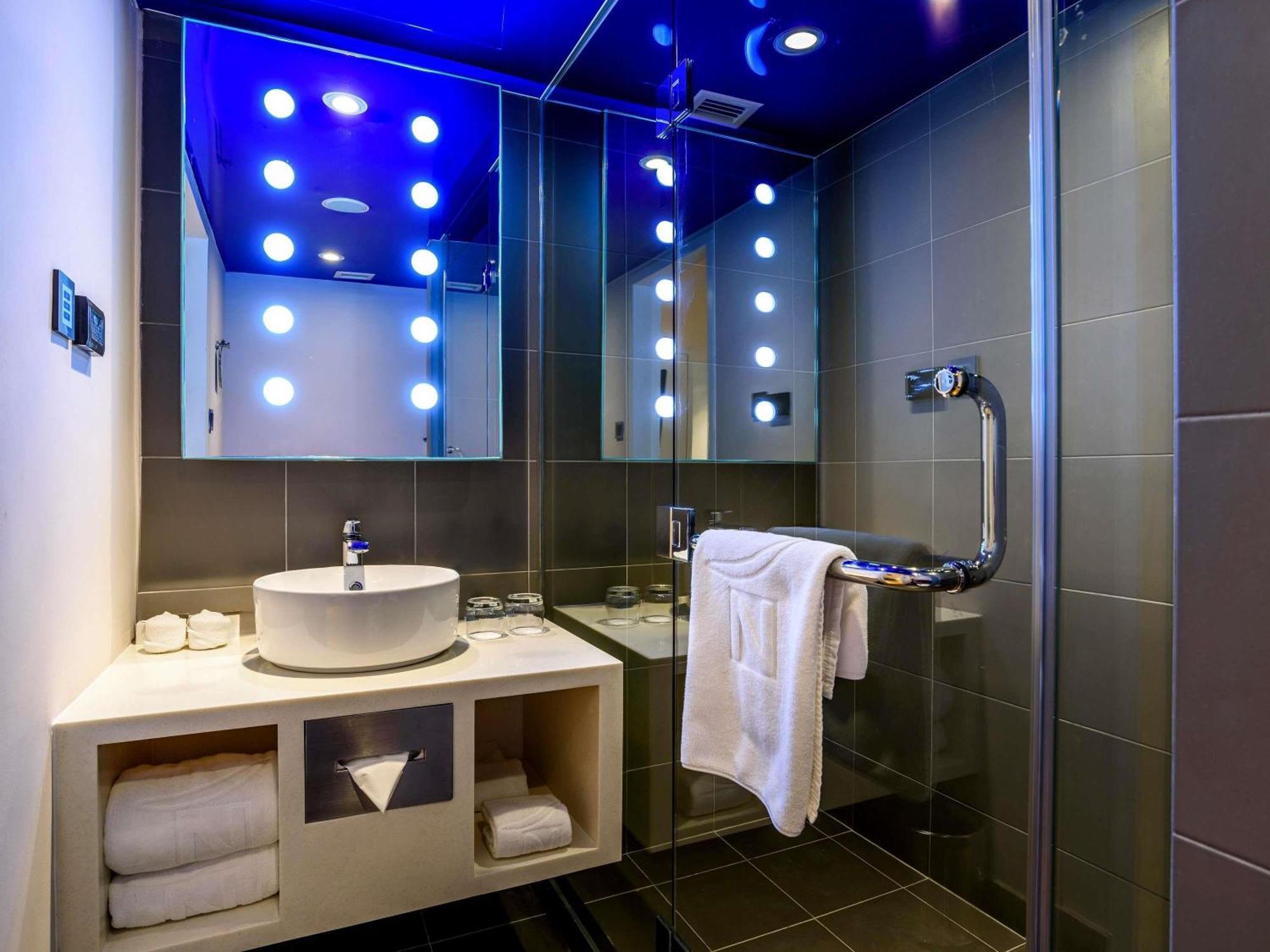 Kamar Deluxe dengan Tempat Tidur Queen